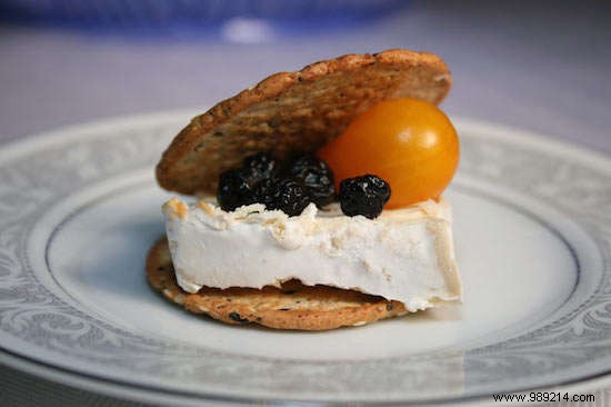 15 Portable High-Protein Snacks for Sustained Energy On the Go