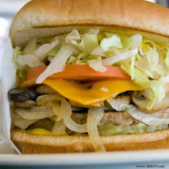 8 Flavorful Homemade Vegetarian Burger Recipes: Healthy, Protein-Packed Alternatives