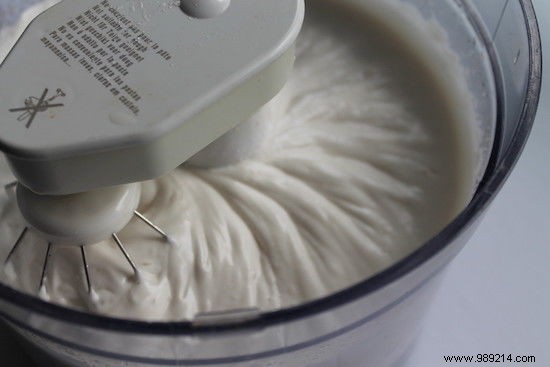 Aquafaba Magic: Whip Chickpea Brine into Fluffy Vegan Meringues