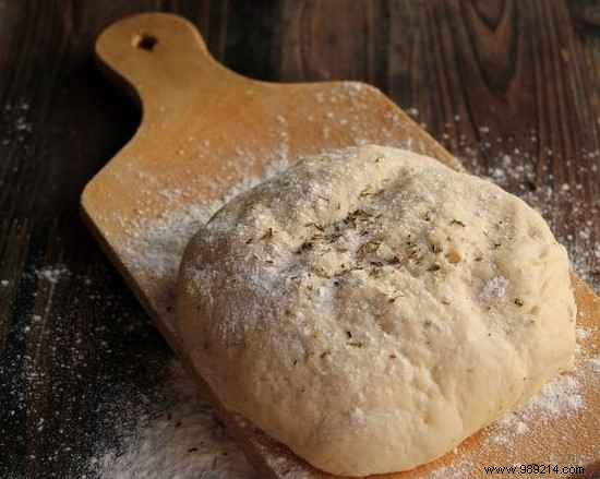 Authentic Homemade Pizza Margherita: Restaurant-Quality for Under €1 Per Person