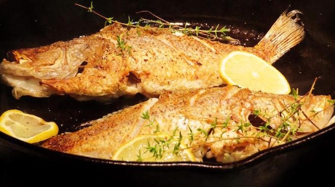 Eliminate Lingering Fish Smells from Your Oven: Proven Lemon and Vinegar Tricks