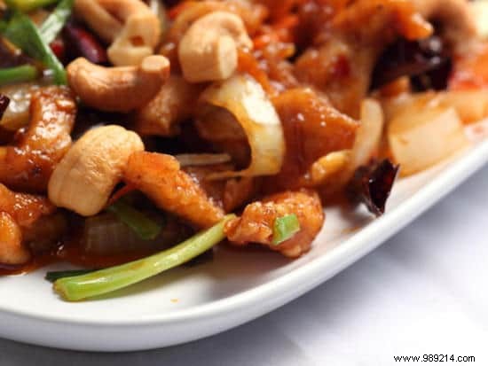 12 Hearty Salad Recipes Under 400 Calories to Satisfy Even the Biggest Appetites