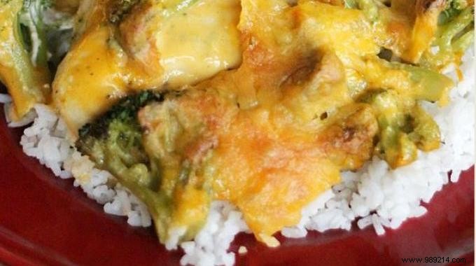Quick Chicken and Broccoli Gratin: Easy 4-Ingredient Family Dinner