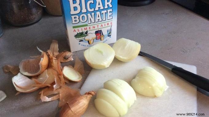 How to Remove Onion and Shallot Smell from Hands in 1 Minute – Baking Soda Trick