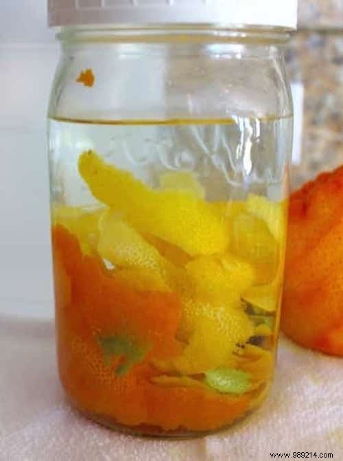 Transform White Vinegar into a Fresh Citrus Cleaner: Simple DIY Recipe
