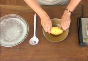 Peel Potatoes in Seconds: The Proven Ice Water Method