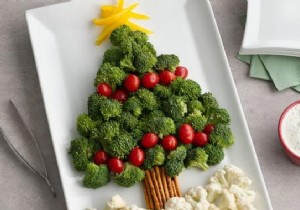 Festive Vegetable Christmas Tree: Quick, Easy Holiday Appetizer