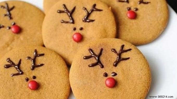 Decorate Christmas Cookies Beautifully in Just 3 Minutes – My Budget-Friendly Hack