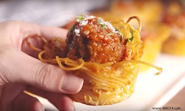 Spaghetti and Meatball Bites: Finger-Friendly Party Recipe in a Muffin Tin