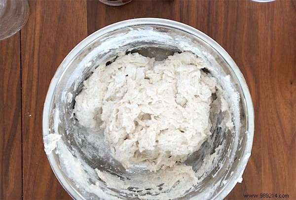 Foolproof 4-Ingredient No-Knead Homemade Bread Recipe for Beginners