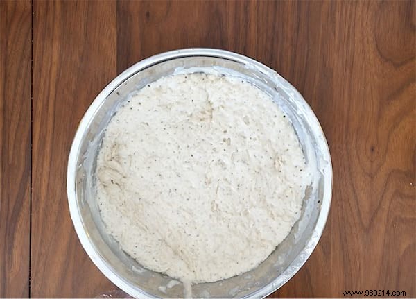 Foolproof 4-Ingredient No-Knead Homemade Bread Recipe for Beginners