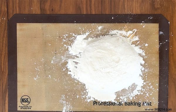 Foolproof 4-Ingredient No-Knead Homemade Bread Recipe for Beginners