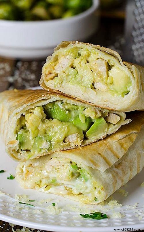 15-Minute Chicken Avocado Burritos: Quick, Healthy Family Dinner Recipe