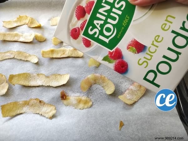 Transform Apple Peels into Crispy Sweet Chips: Simple Zero-Waste Recipe