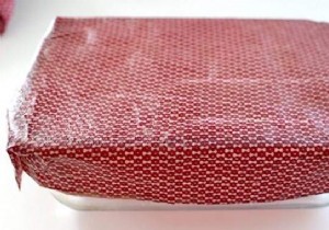 How to Make Reusable Beeswax Wraps: A Natural Alternative to Plastic Cling Film