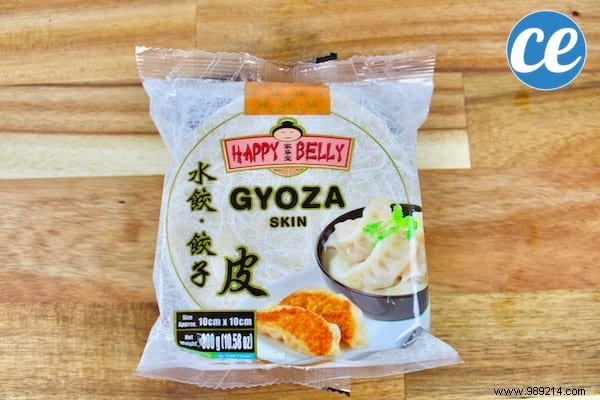 Easy Homemade Gyoza Recipe: Crispy Japanese Pork Dumplings Ready in Minutes