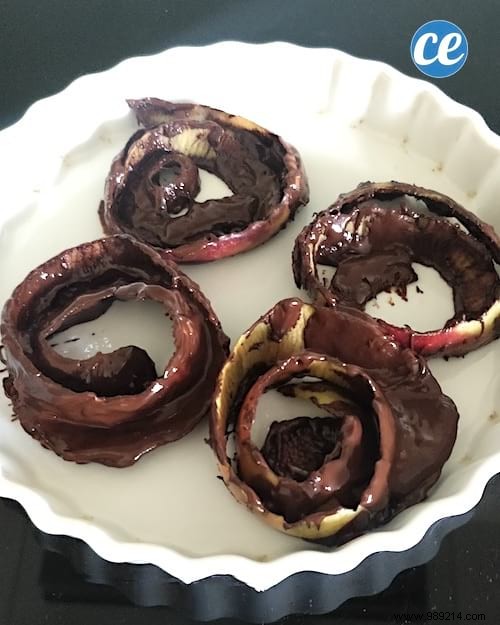 Easy Chocolate Apple Peel Rosettes: A Zero-Waste Dessert from Grandma