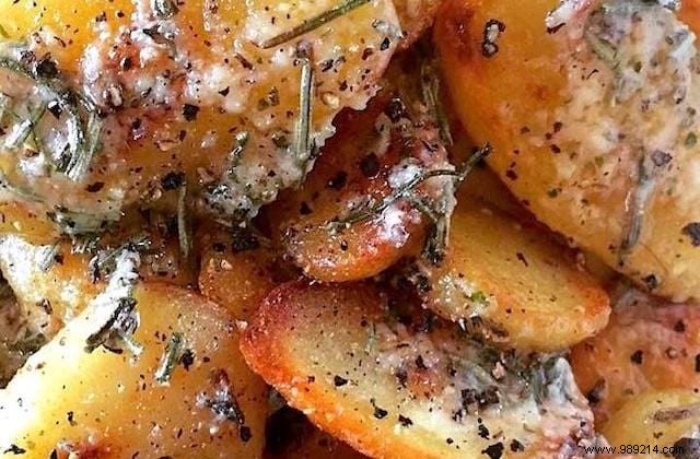 Crispy Garlic and Rosemary Potatoes: A Foolproof Family Favorite Recipe
