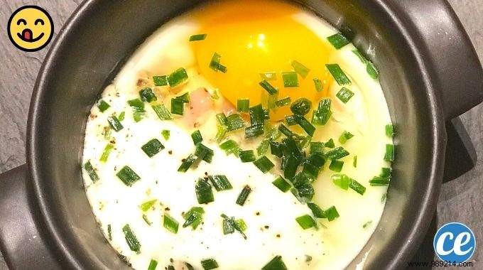Bacon and Goat Cheese Baked Eggs (Œufs Cocotte): Easy, Budget-Friendly Recipe