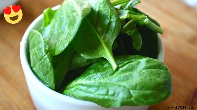 Revive Wilted Spinach in Just 1 Minute: Proven Vinegar-Sugar Trick