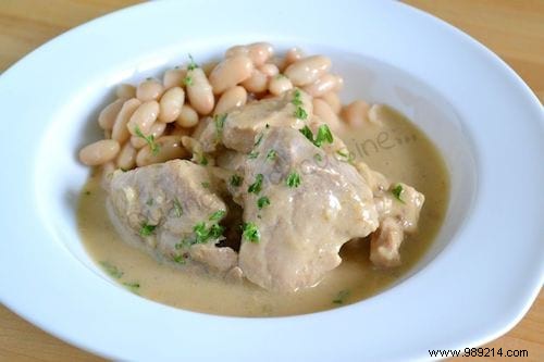 70 Easy, Quick, and Budget-Friendly Microwave Recipes: Savory and Sweet