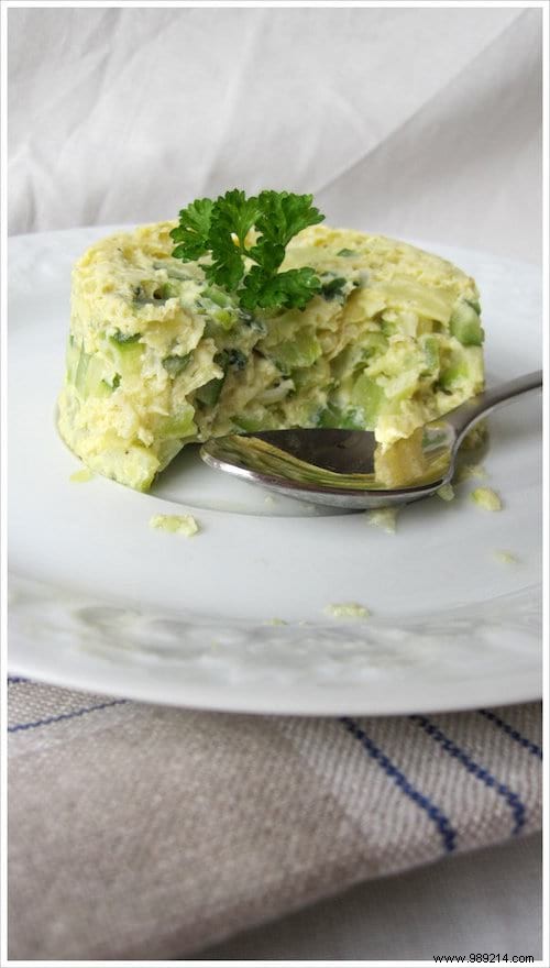 70 Easy, Quick, and Budget-Friendly Microwave Recipes: Savory and Sweet