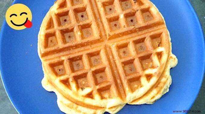 5-Ingredient Waffle Batter: Crispy Waffles Ready in Just 5 Minutes