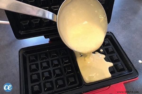 5-Ingredient Waffle Batter: Crispy Waffles Ready in Just 5 Minutes