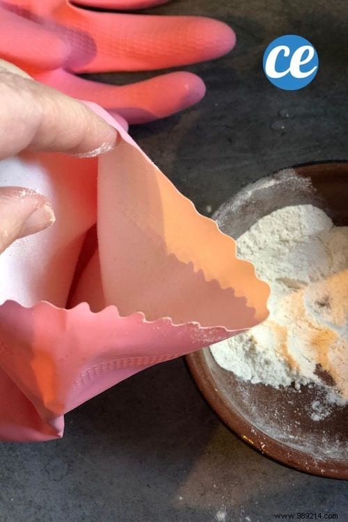 15 Smart Ways to Repurpose Expired Flour: Cleaning, Crafts & More