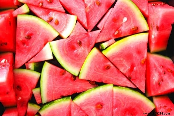 30 Foods You Should Never Freeze: Protect Your Health and Avoid Waste