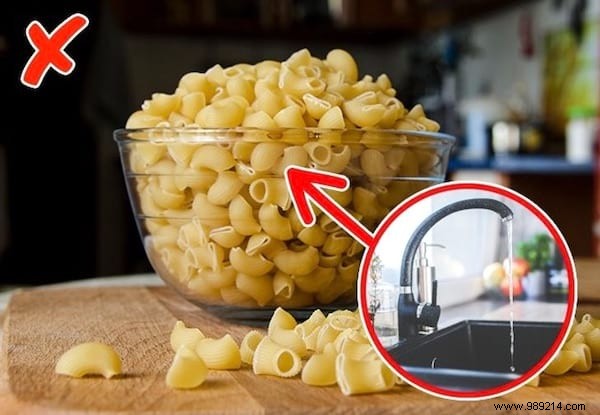 10 Foods You Should Never Wash Before Eating (and 8 You Always Should)