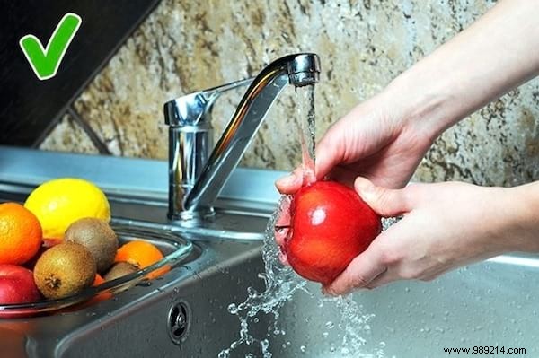 10 Foods You Should Never Wash Before Eating (and 8 You Always Should)