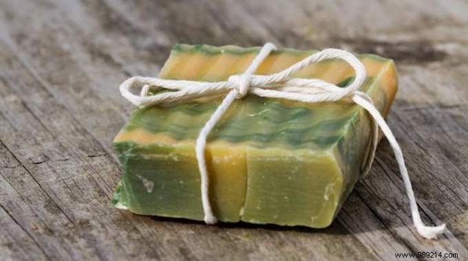 Easy Melt-and-Pour Soap Recipe: Luxurious Homemade Bars Without Lye