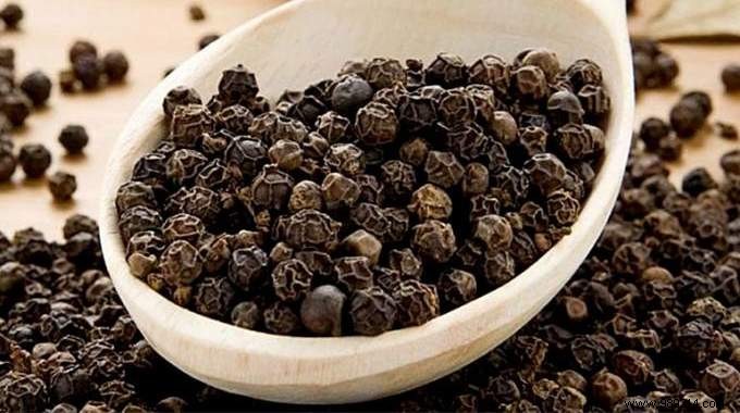 Unlock Black Pepper s Healing Potential: Two Proven Remedies for Sore Throats and Pain Relief