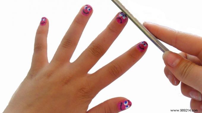 How to Shape Nails Without a Nail File: The Matchbox Trick