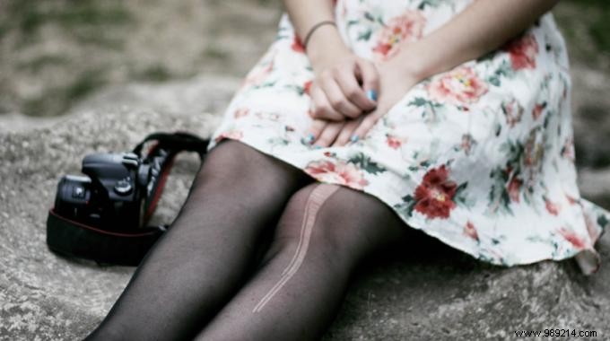 2 Quick Fixes to Stop a Run in Your Pantyhose Instantly