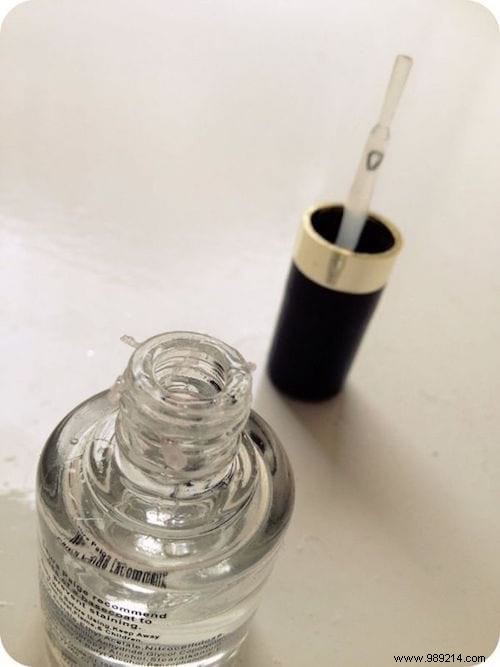 2 Quick Fixes to Stop a Run in Your Pantyhose Instantly