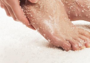 Effective Natural Wart Removal: Time-Tested Salt Remedy