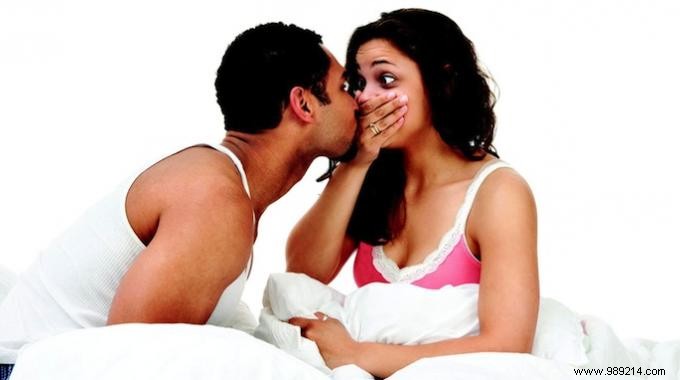 The Essential Toothbrushing Step Experts Recommend to Eliminate Bad Breath