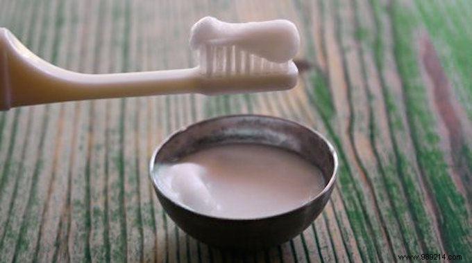 My Proven Homemade Toothpaste Recipe for Whiter, Stronger Teeth