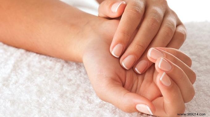 Whiten and Strengthen Nails Naturally with Lemon: A Proven Grandma s Remedy