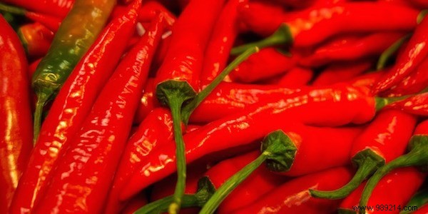 16 Proven Natural Gargles to Soothe and Heal a Sore Throat