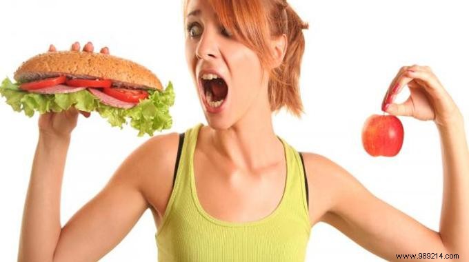 Top Foods to Avoid for Sustainable Weight Loss: Expert Diet Guide