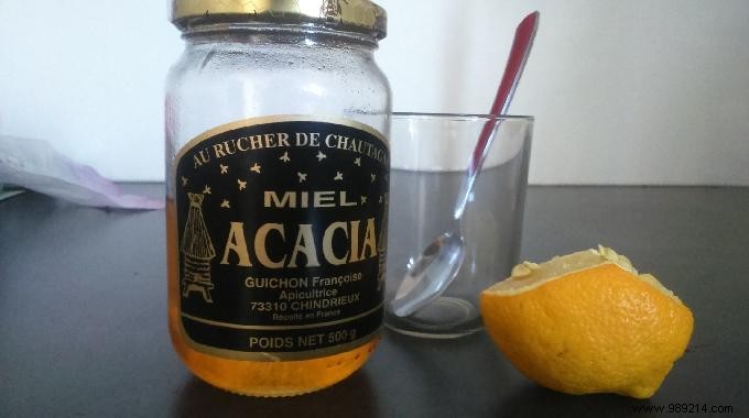 3 Proven Honey Remedies to Quickly Restore Your Lost Voice