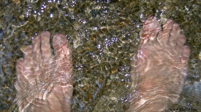 Overcome Insomnia Naturally: The Simple Cold Water Foot Soak Technique