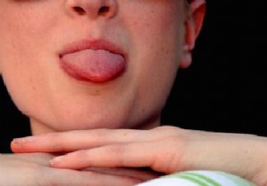 Simple Tongue Exercise to Quickly Soothe Sore Throat Pain from Angina