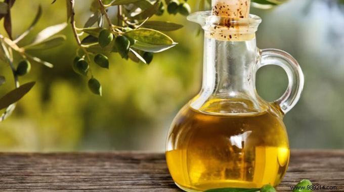 Achieve Silky Soft Skin with This Easy Homemade Olive Oil and Sugar Scrub