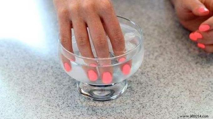 Dry Nail Polish in Just 3 Minutes: Proven Cold Water Trick