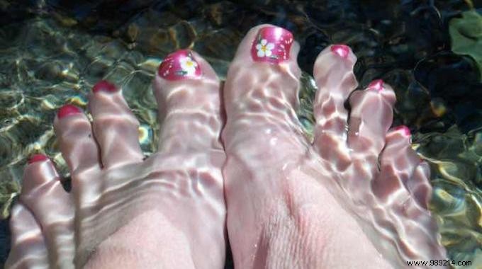 3 Expert Secrets for Beautiful, Healthy Toenails