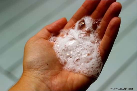 DIY Natural Moisturizing Shower Gel: Easy Homemade Recipe for Soft, Revitalized Skin